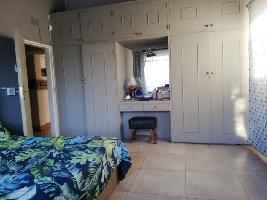 4 Bedroom Property for Sale in Risiville Gauteng