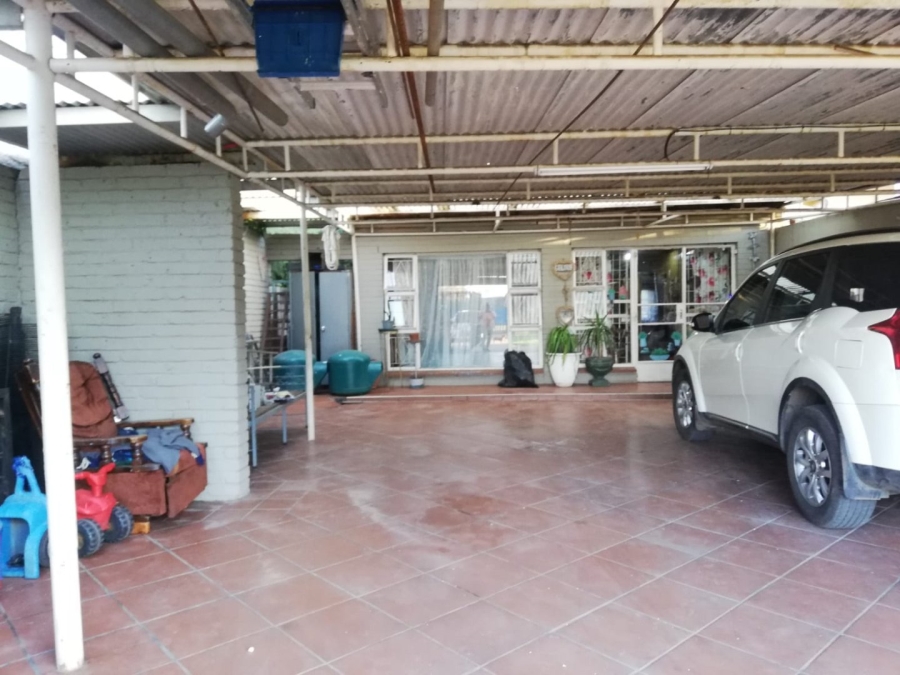 4 Bedroom Property for Sale in Risiville Gauteng