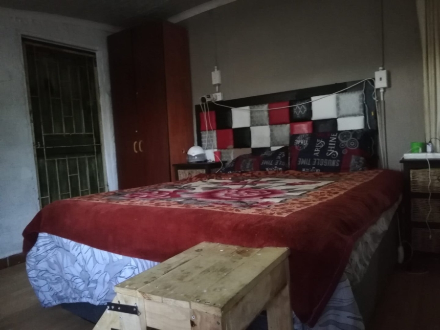 4 Bedroom Property for Sale in Risiville Gauteng