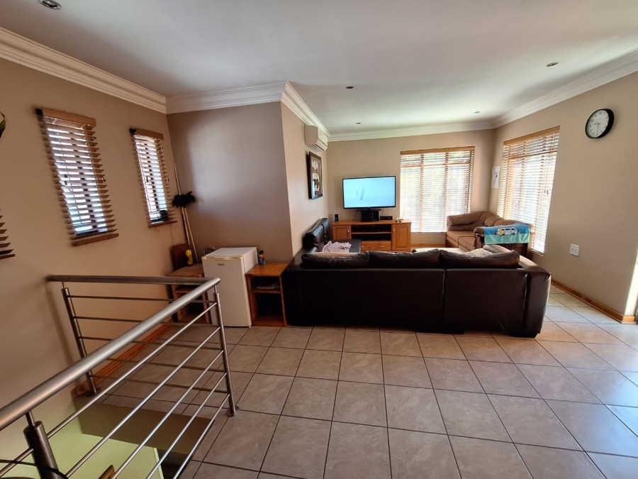 4 Bedroom Property for Sale in Sonland Park Gauteng