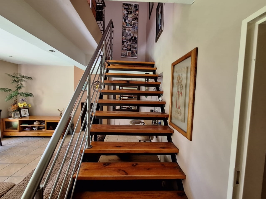 4 Bedroom Property for Sale in Sonland Park Gauteng