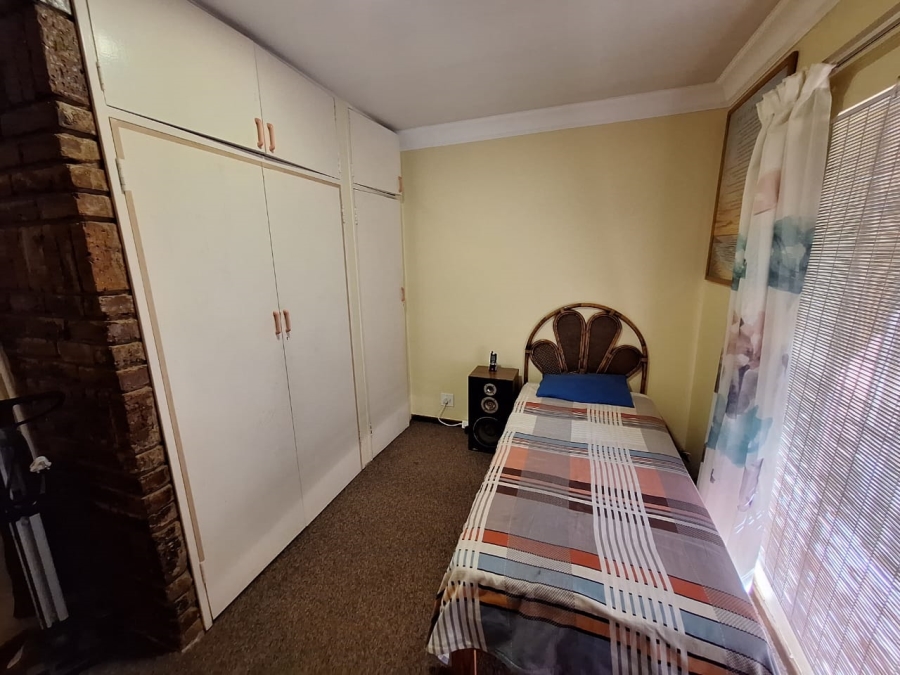 4 Bedroom Property for Sale in Sonland Park Gauteng