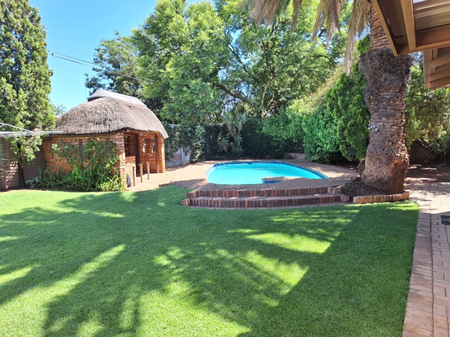 4 Bedroom Property for Sale in Sonland Park Gauteng