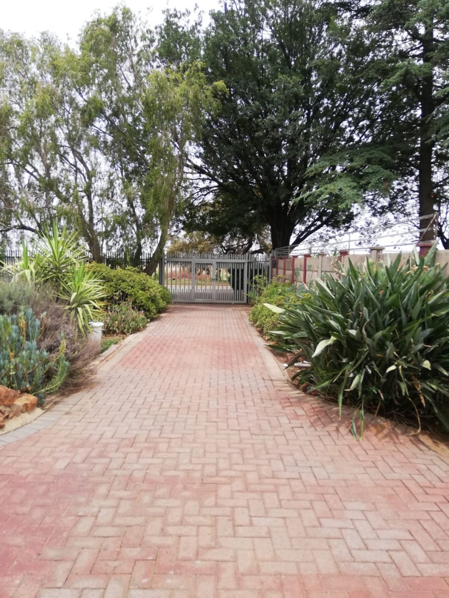 3 Bedroom Property for Sale in Sonland Park Gauteng