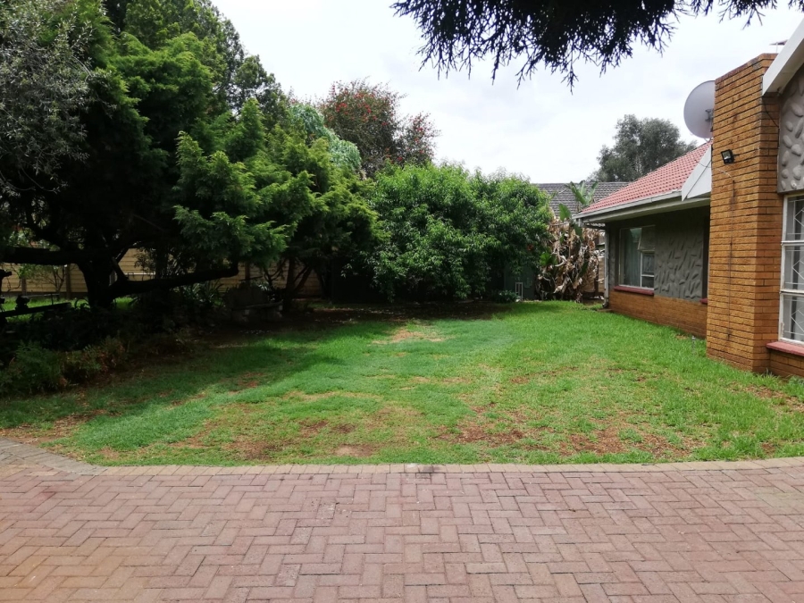 3 Bedroom Property for Sale in Sonland Park Gauteng