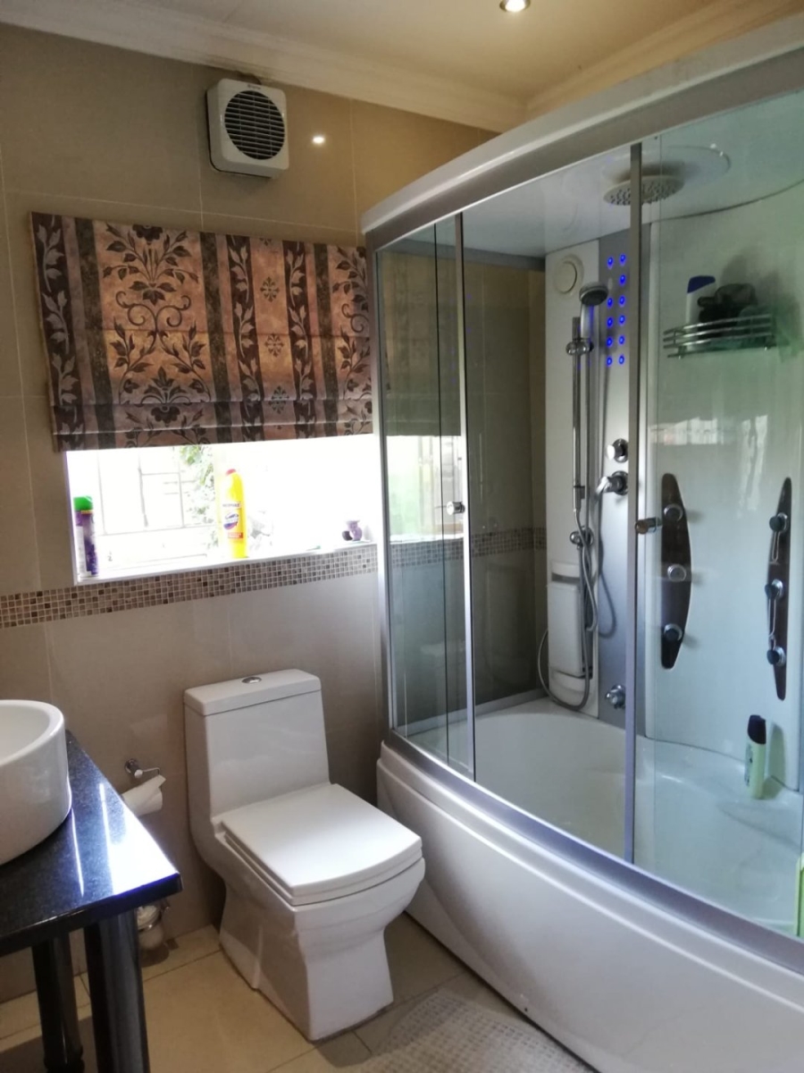 4 Bedroom Property for Sale in Falcon Ridge Gauteng