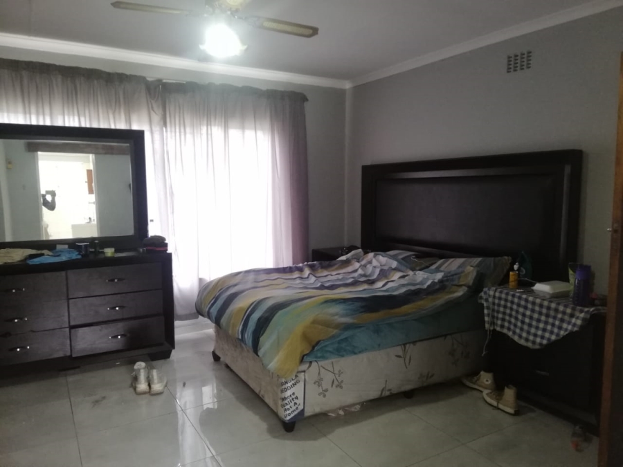 4 Bedroom Property for Sale in Sonland Park Gauteng