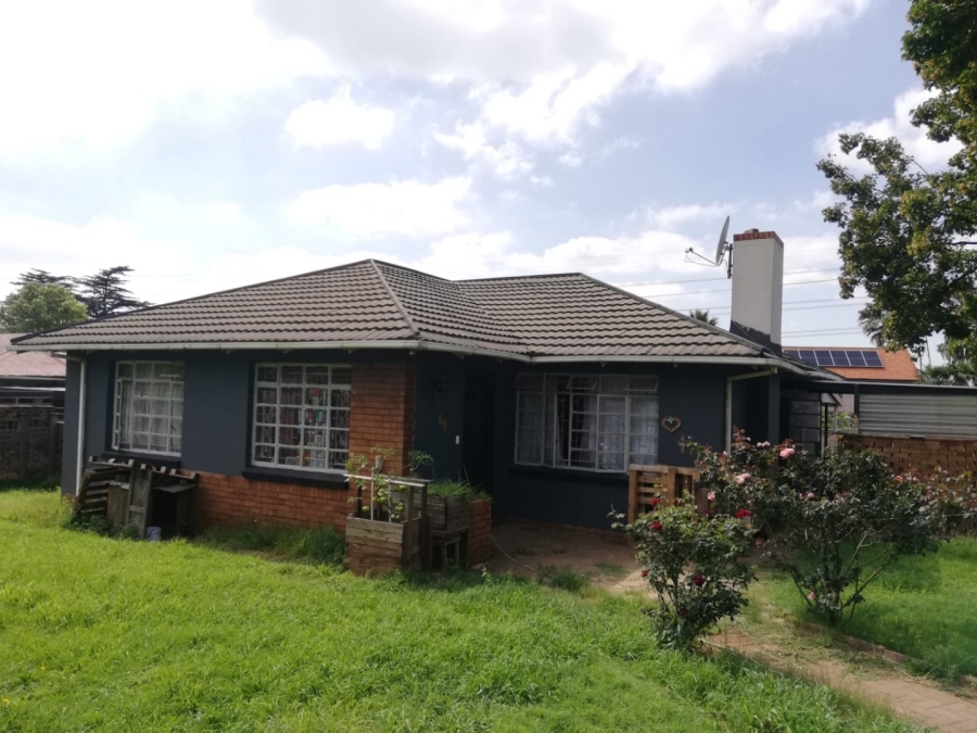 2 Bedroom Property for Sale in Peacehaven Gauteng