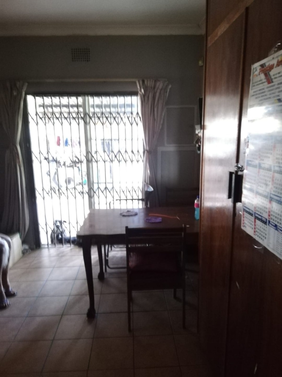 2 Bedroom Property for Sale in Peacehaven Gauteng