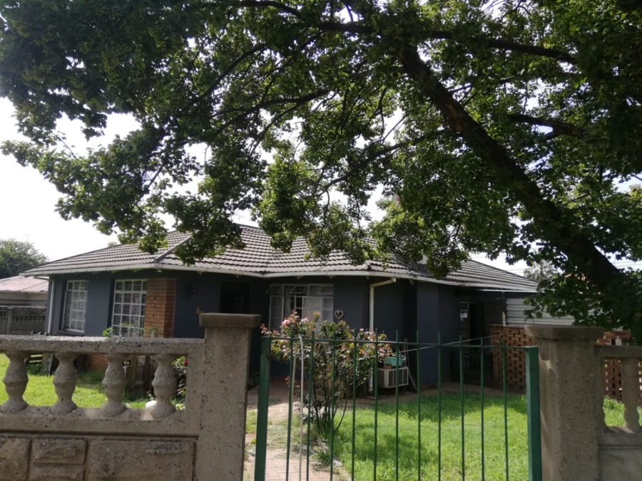2 Bedroom Property for Sale in Peacehaven Gauteng