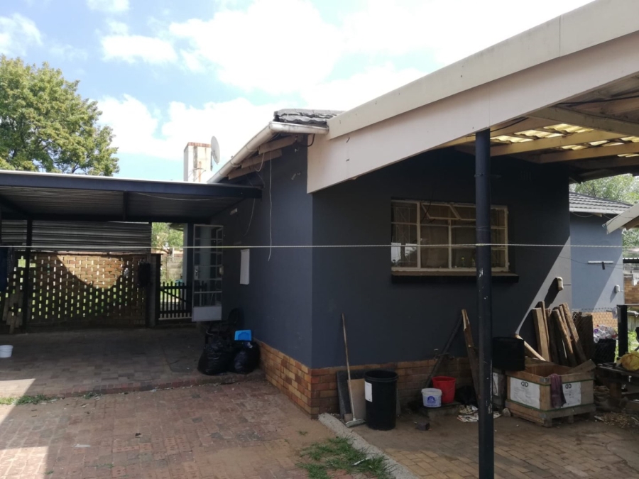 2 Bedroom Property for Sale in Peacehaven Gauteng