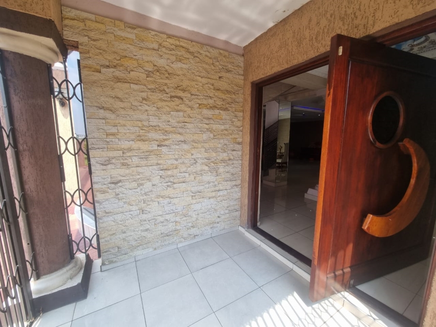 6 Bedroom Property for Sale in Vanderbijlpark SE Gauteng