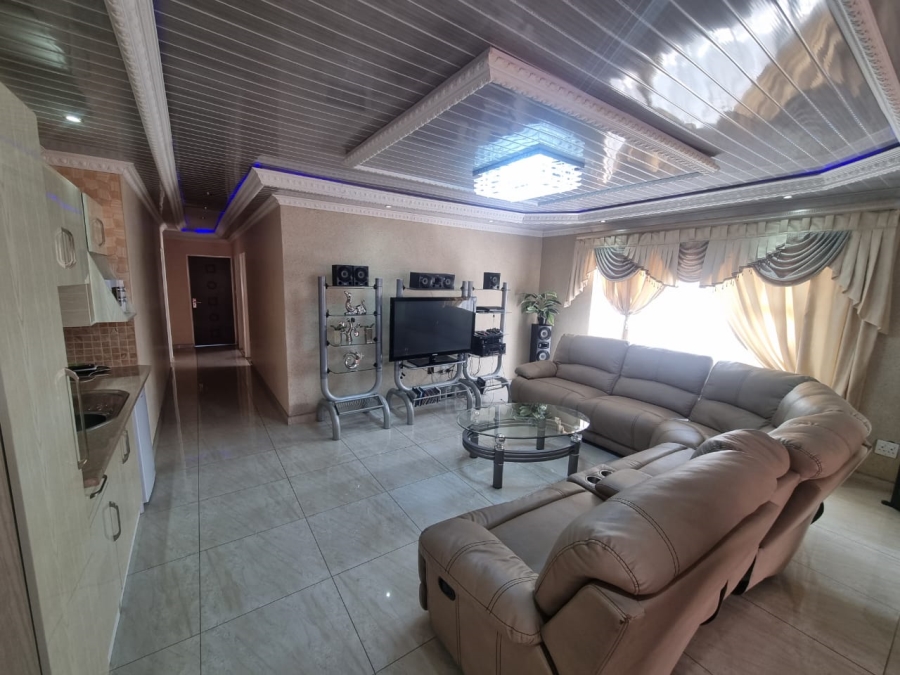 6 Bedroom Property for Sale in Vanderbijlpark SE Gauteng