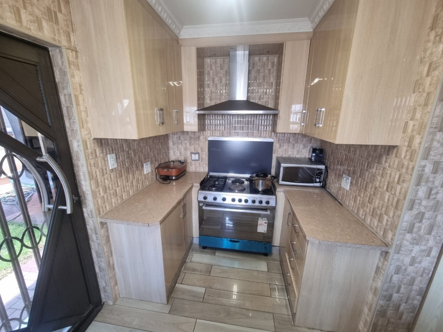 6 Bedroom Property for Sale in Vanderbijlpark SE Gauteng