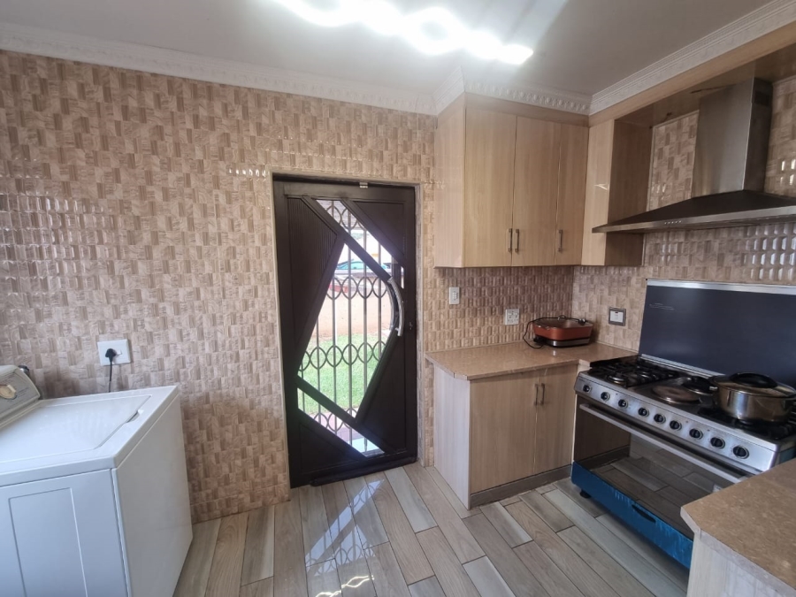 6 Bedroom Property for Sale in Vanderbijlpark SE Gauteng