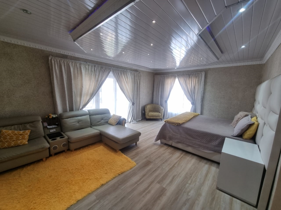 6 Bedroom Property for Sale in Vanderbijlpark SE Gauteng