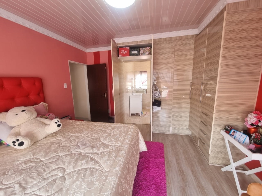 6 Bedroom Property for Sale in Vanderbijlpark SE Gauteng