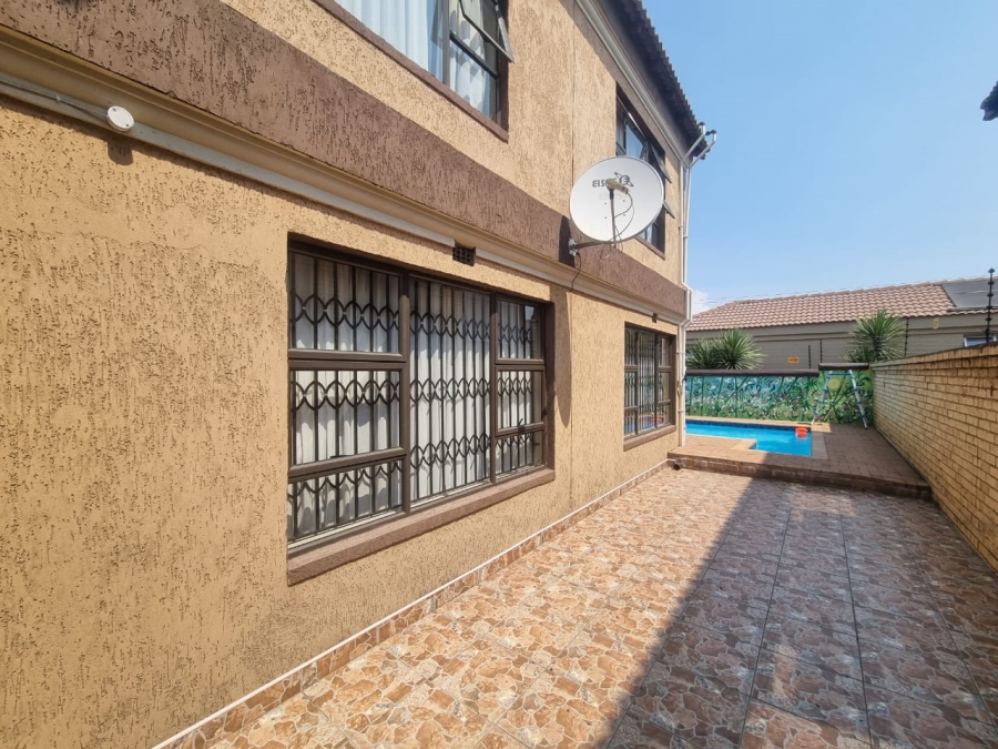 6 Bedroom Property for Sale in Vanderbijlpark SE Gauteng