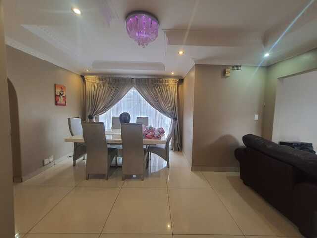 3 Bedroom Property for Sale in Vanderbijlpark SE 6 Gauteng