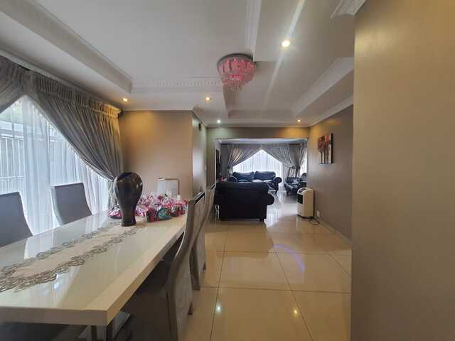 3 Bedroom Property for Sale in Vanderbijlpark SE 6 Gauteng