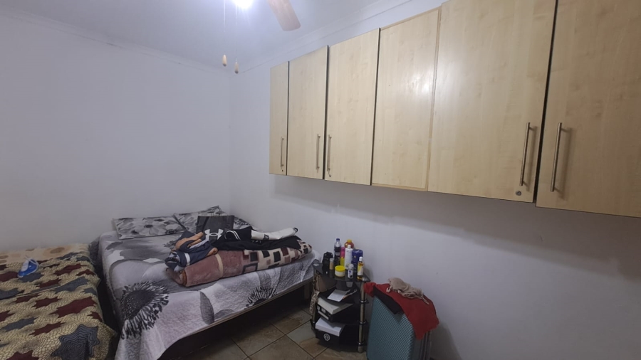 5 Bedroom Property for Sale in Falcon Ridge Gauteng