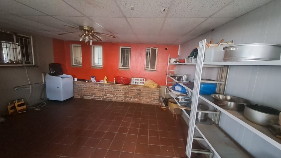 5 Bedroom Property for Sale in Falcon Ridge Gauteng