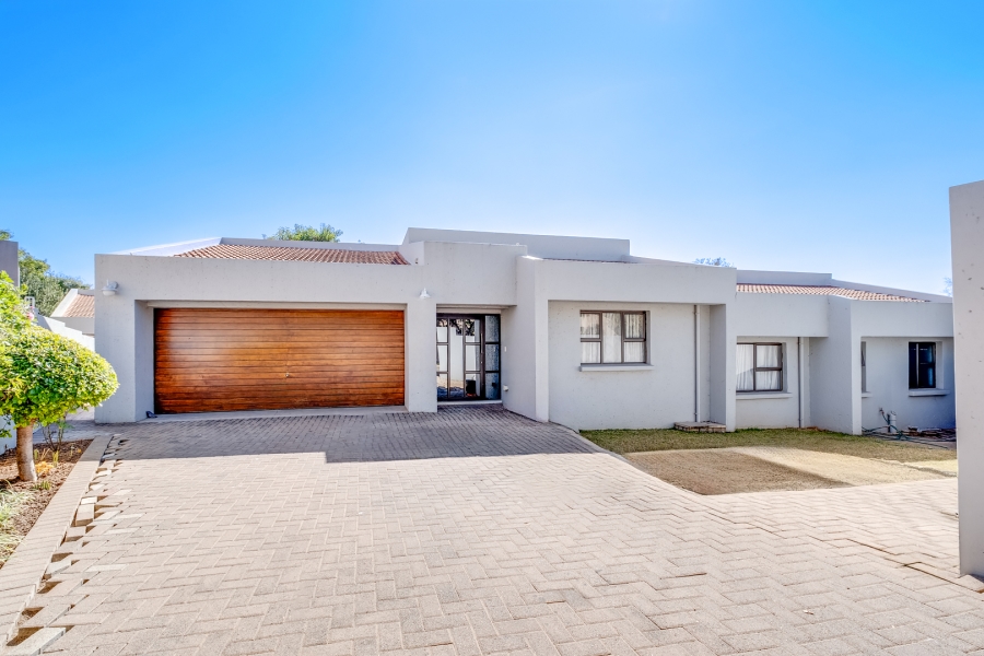 3 Bedroom Property for Sale in Lonehill Gauteng