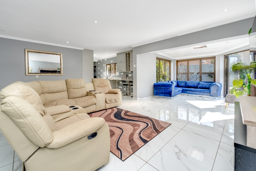 3 Bedroom Property for Sale in Lonehill Gauteng