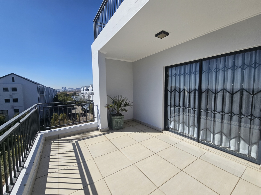 2 Bedroom Property for Sale in Greenstone Hill Gauteng
