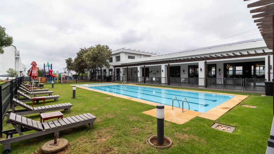 2 Bedroom Property for Sale in Greenstone Hill Gauteng