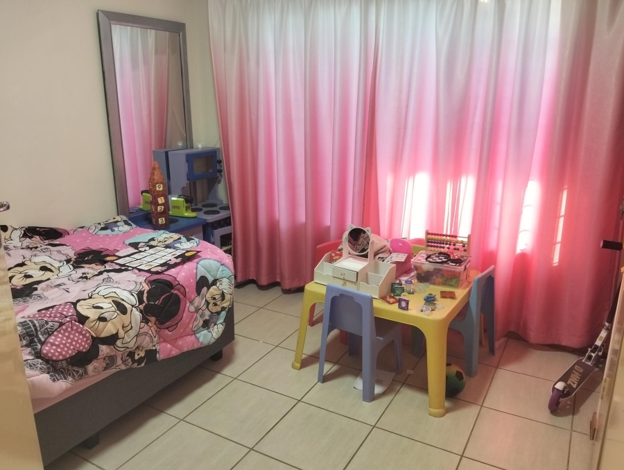 3 Bedroom Property for Sale in Garsfontein Gauteng