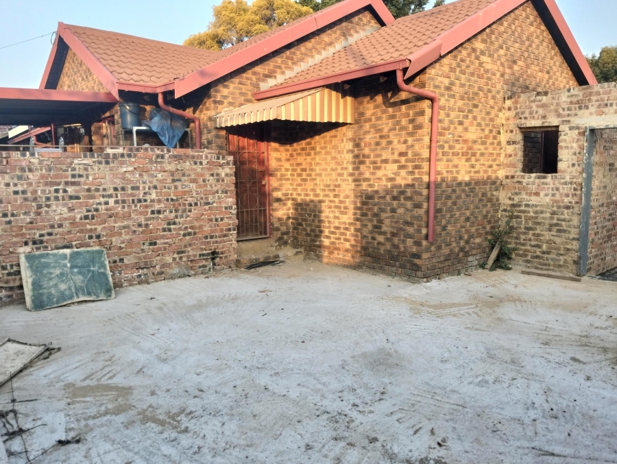 3 Bedroom Property for Sale in Garsfontein Gauteng