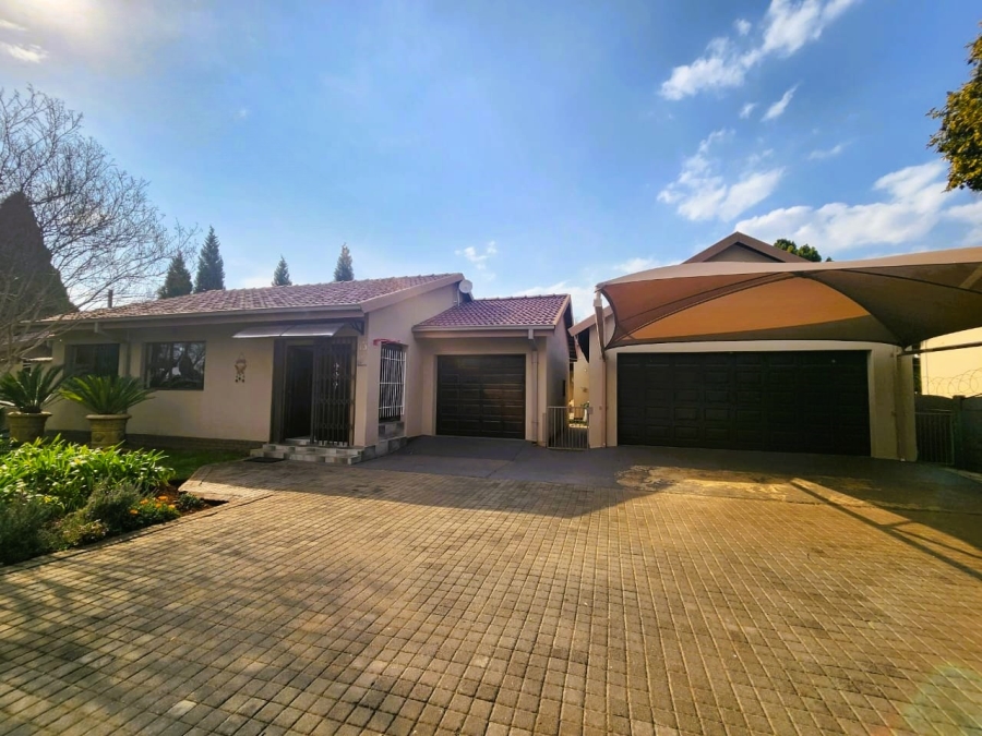 3 Bedroom Property for Sale in Golf Park Gauteng