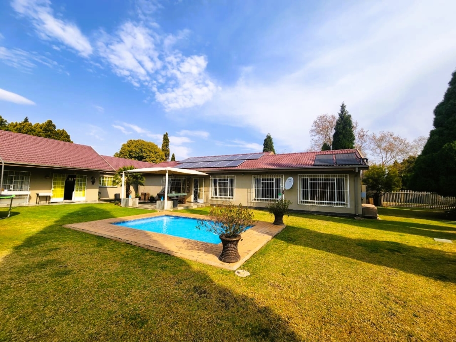 3 Bedroom Property for Sale in Golf Park Gauteng