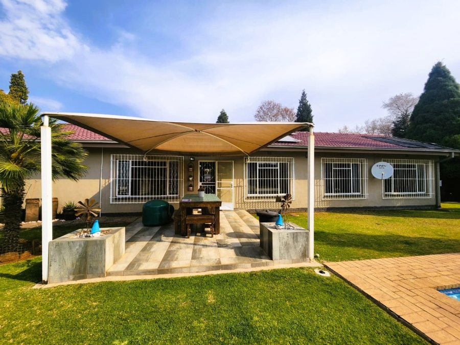 3 Bedroom Property for Sale in Golf Park Gauteng