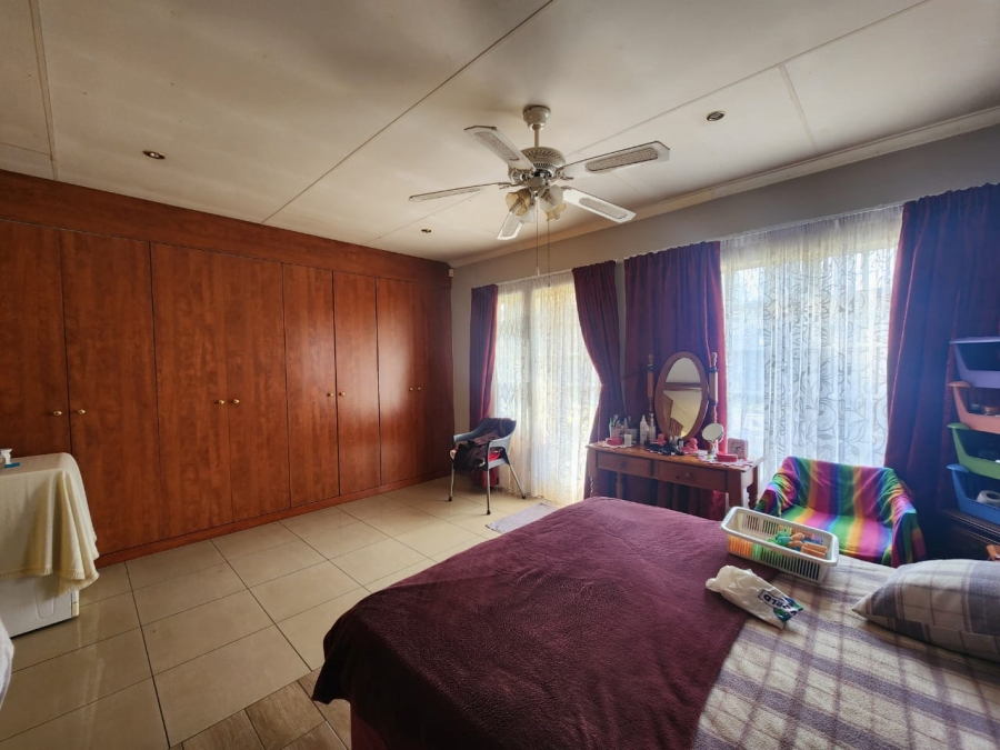 3 Bedroom Property for Sale in Golf Park Gauteng