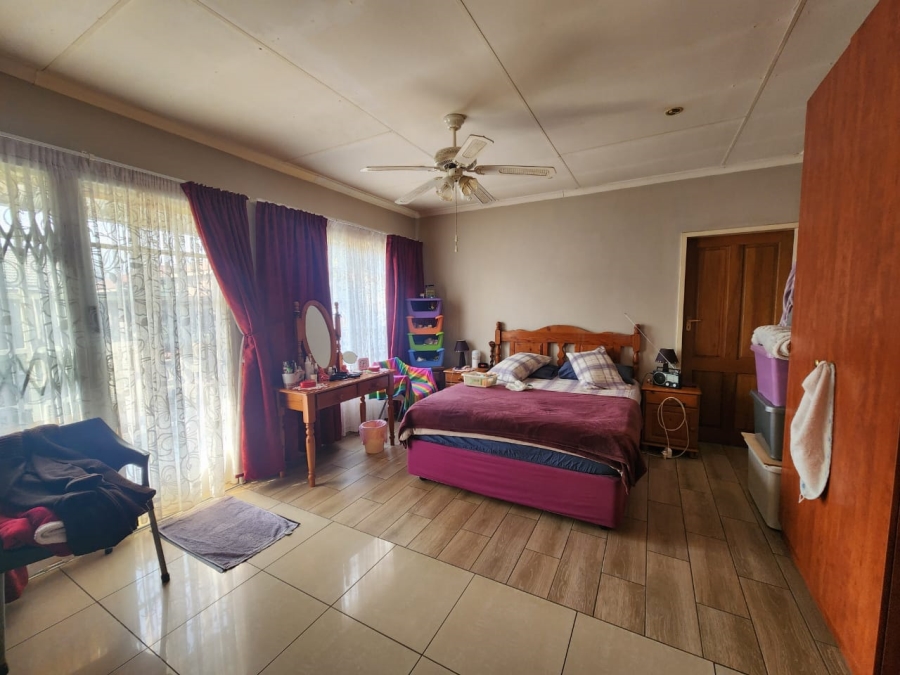 3 Bedroom Property for Sale in Golf Park Gauteng