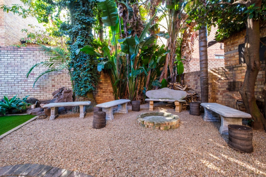 To Let 4 Bedroom Property for Rent in Sundowner Gauteng