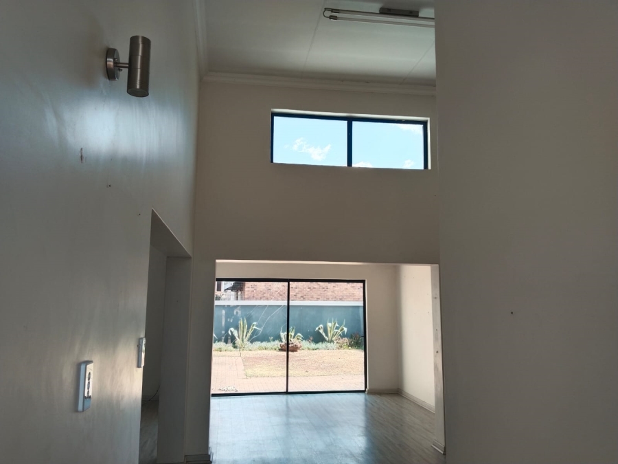 3 Bedroom Property for Sale in Meyerton Central Gauteng