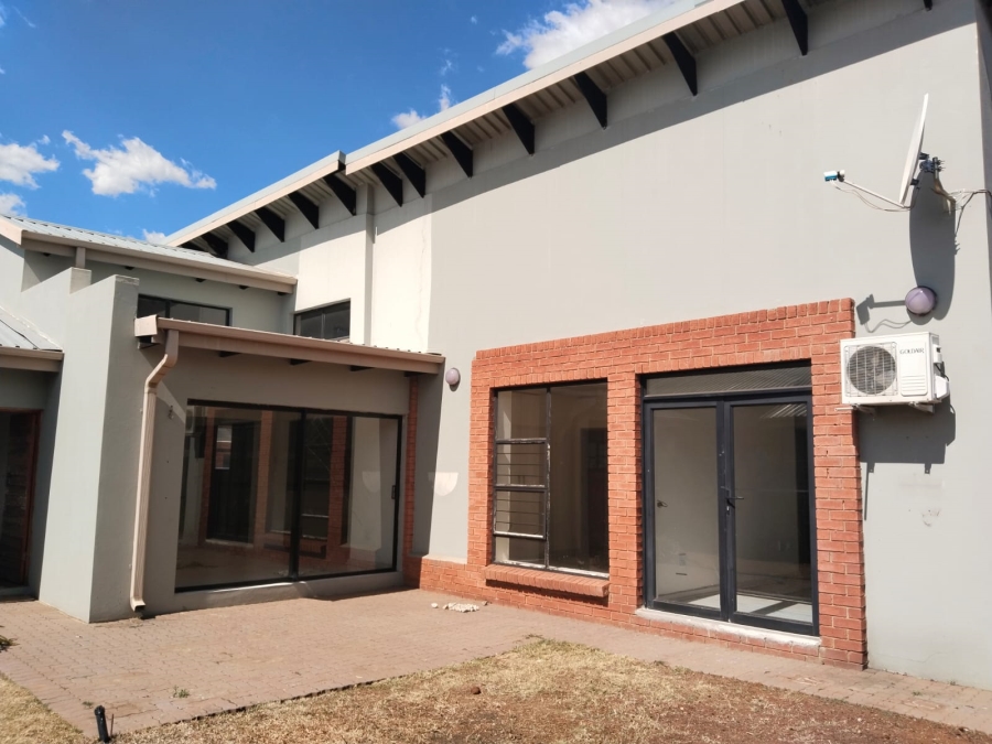 3 Bedroom Property for Sale in Meyerton Central Gauteng