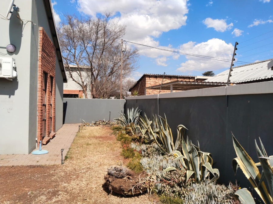 3 Bedroom Property for Sale in Meyerton Central Gauteng