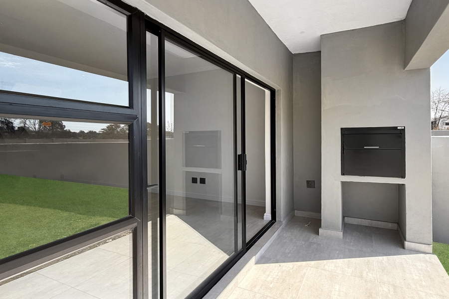 3 Bedroom Property for Sale in Bryanston Gauteng