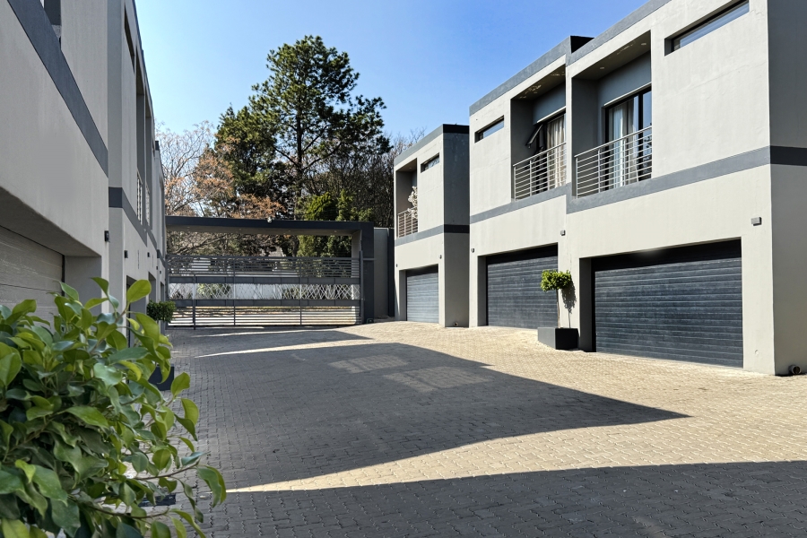 3 Bedroom Property for Sale in Bryanston Gauteng