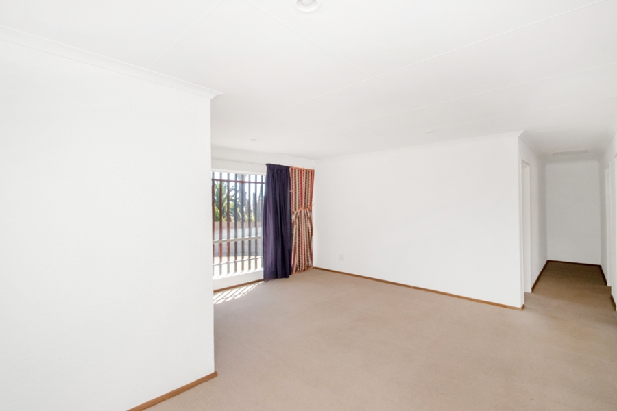 2 Bedroom Property for Sale in Noordheuwel Gauteng