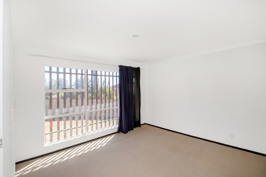 2 Bedroom Property for Sale in Noordheuwel Gauteng