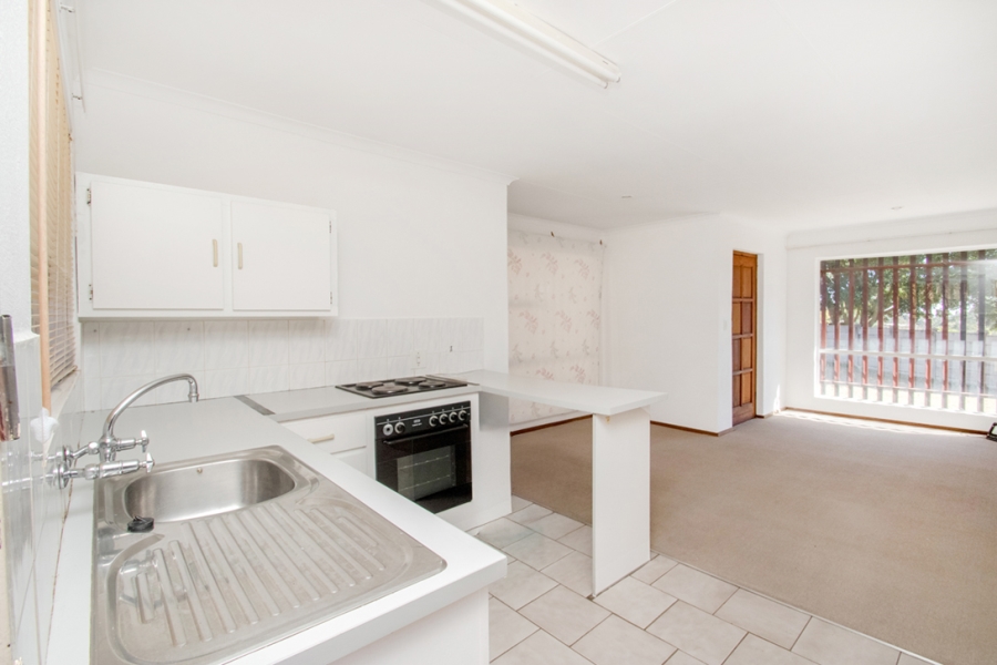 2 Bedroom Property for Sale in Noordheuwel Gauteng