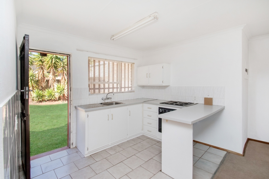 2 Bedroom Property for Sale in Noordheuwel Gauteng