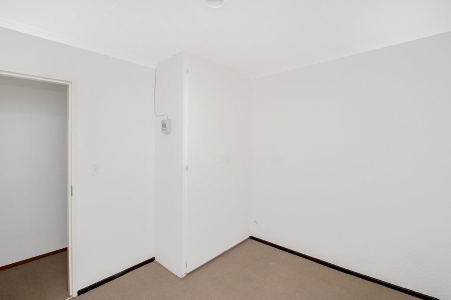 2 Bedroom Property for Sale in Noordheuwel Gauteng