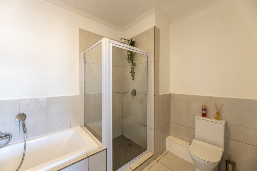 1 Bedroom Property for Sale in Rivonia Gauteng