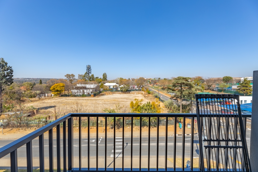 1 Bedroom Property for Sale in Rivonia Gauteng